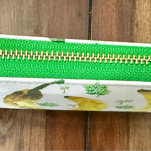 Brightly Colored Banana Print Wallet - Picture 3 of 7